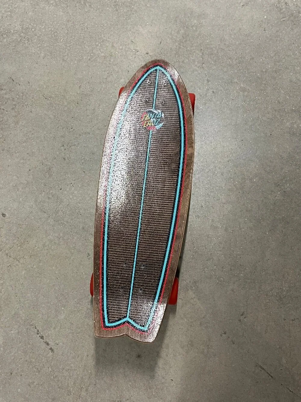 Santa Cruz Classic Wave Splice Shark Cruiser Complete - 8.8